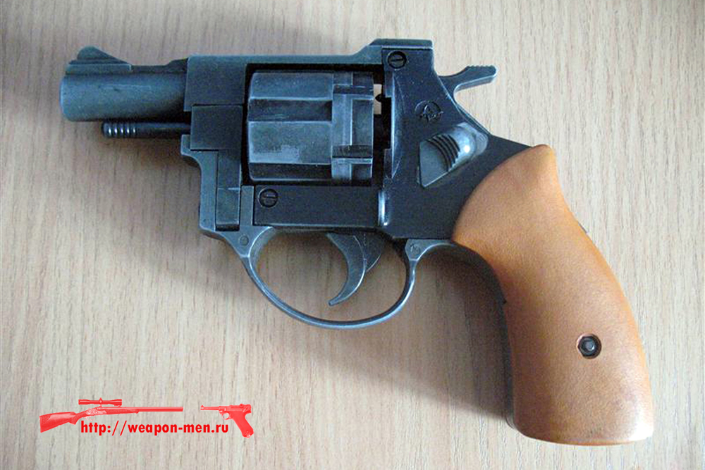 Травматический револьвер Айсберг ГР-2071